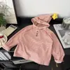 Camiseta base de outono com capuz para crianças, camiseta casual de manga longa listrada para meninos e meninas com bonecas de estrela, top moderno para bebês