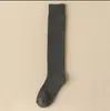 Calcetines Gruesos de Rizo Cálidos de Color Sólido de Longitud Media para Mujer en Otoño e Invierno, Calcetines hasta la Rodilla con Efecto Adelgazante