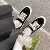 Tênis branco de lona com estampa de grou branco, sapatos baixos para mulheres, estilo casual novo de verão ins, sapatos versáteis e respiráveis para mulheres na primavera