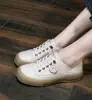 Zapatos retro de piel de vaca blanca de primera capa para mujer, primavera y otoño 2024, nuevos zapatos casuales de suela blanda con tendón de res, zapatos sin cordones para mamá embarazada