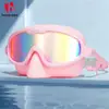 Gafas de natación para adultos de marco grande con protección nasal, anti-niebla de alta definición, protección UV, campo de visión amplio, tapones para los oídos integrados
