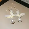 Brincos de Borboleta com Malha Cravejada de Diamantes e Pérolas Leve Luxo Gancho de Orelha de Alta Qualidade Personalizados Elegantes Versáteis para Mulheres