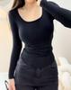 9913 # Camisa de Cor Pura Escovada com Gola Quadrada Quente e Forro de Fleece com Bojo e Manga Longa para Mulheres com Camiseta de Base