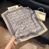 Novo Lenço de Alta Qualidade em Verde, Lenço de Seda Sintética com Toque Luxuoso, Padrão Paisley, Estilo Coreano, Design para Primavera e Outono