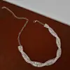 Collar Irregular Trenzado de Venta Caliente Transfronterizo para Mujer Verano Alta Gama Lujo Ligero Moda Cadena para Clavícula Rectangular con Pedrería