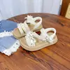 Sandalias de Niña Cómodas y Dulces Nuevo Estilo Verano 2026 Zapatos de Princesa Versátiles de Moda Sandalias de Niña de Moda Estilo Coreano