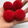 Bolas de hilo de lana de 3-5 cm de grosor en stock, bolas grandes de lana rojas, bolas de felpa de cachemir, accesorios para sombreros, bufandas y ropa