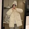 Abrigo de algodón acolchado de longitud media con capucha estilo coreano para mujer, corte holgado con bolsillos grandes, engrosado y cálido, chaqueta de algodón casual de invierno