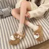 Tt cálidas y acogedoras pantuflas peludas con lazo para mujer, estilo 2026, de suela gruesa, que aumentan la altura, nuevas pantuflas de algodón para exteriores