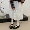 Aumento interno de altura de 4 cm, zapatos Mary Jane retro de estilo coreano con hebilla, nuevos zapatos versátiles de punta redonda para otoño e invierno 2026