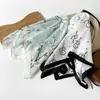 Lenço de Seda Floral Retro de Luxo Leve Transfronteiriço com Toque Macio, Lenço de Cabeça, Lenço, Lenço de Seda para Primavera e Outono, Lenço Quadrado Médio Feminino