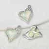 Nuevos accesorios de cuentas sueltas de diamantes de imitación de colores de alta calidad colgantes de un solo corazón transfronterizo, accesorios de bricolaje hechos a mano, fabricantes al por mayor