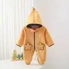 Estilo Otoño e Invierno Mono de Bebé de Forro Polar Color Avena Mono de Bebé con Dibujo de Estrella y Terciopelo Adicional Ropa de Abrigo para Salir