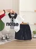 Novo Conjunto de Verão para Meninos 2026 Camisa Polo de Manga Curta com Estampa de Letras Conjunto de Duas Peças Roupa de Verão da Moda para Bebês