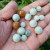 Suministro a precio de fábrica Jade Jade una mercancía hielo flotante flor jade cuentas coloridas jade loto cuentas sueltas cuentas de jade al por mayor