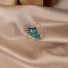 Retro Elegante Francés, Moderno Broche Mariposa de Diamantes Rojos, Ropa de Alta Gama, Accesorios para Abrigos, Broche Corsage