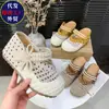 2026 Novas Sandálias Mary Jane Super Populares de Luxo com Solado Grosso Trançado Birkenstock Bico Fechado Meio Chinelos para Mulheres Verão Uso Externo