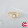 Novo Anel de Casamento e Noivado Feminino Quadrado Clássico de Diamante em Prata Esterlina S925 Estilo Coreano Super Brilhante Luxo Anel de Diamante