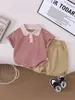 Traje de Verano de Manga Corta para Niños 2026 Nuevo Elegante Ropa de Verano para Bebés y Niños Conjunto de Dos Piezas Atuendo de Niño Pequeño de Moda