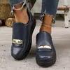 Sapatos Slip-On de Tamanho Grande e Sola Grossa para Mulheres no Outono e Inverno Novos Tênis Esportivos Leves com Velcro e Sola Grossa para Mulheres
