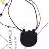 Bolso Mini Minimalista de Media Luna Cadena Larga para Colgar en el Cuello para Mujer 2024 Nuevos Accesorios Colgante Bolsa Pequeña de Media Luna Collar