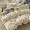 Juego de ropa de cama a rayas de cuatro piezas de algodón de grado A, funda de edredón individual de gasa de doble capa de algodón puro, juego de tres piezas de sábana para cama de dormitorio de estudiante, sábana bajera 4