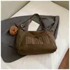 Bolso Tote de Gamuza de Gran Capacidad Súper Popular para Mujer 2025 Nuevo Estilo Retro Bolso de Hombro de Moda Bolso de Axila con Letras