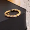 Anillos de Zirconia Completos Super Brillantes Estilo Europeo y Americano para Mujeres, Anillos de Pareja, Anillos de Lujo de Moda Incrustados con Diamantes al por Mayor