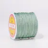 Producción de muestras personalizable OEM No. Hilo de jade 72 50 metros Hilo tejido a mano para manualidades Número de color teñido Material de hilo para abalorios