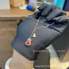 Collar Vanjia Versión Alta de Cornalina para Mujer Chapado en Oro Rosa de 18 Quilates, Rojo Ardiente, Cadena para Clavícula de Lujo Juvenil para Mejor Amiga