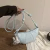 Bolso de Hombro Único Estilo Ins con Diseño de Nicho tipo Croissant con Acabado de Alta Gama, Bolso tipo Empanada de Cuero Encerado al Aceite, Nuevo Bolso Cruzado Versátil 2026