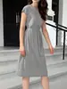 Vestido de Verano Nuevo 2025 para Mujer Amazon Europeo y Americano, Color Puro, Empalme, Casual y Elegante, Cuello Redondo, Cintura Delgado, Manga Murciélago