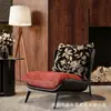 Cadeira de sofá individual de lazer color block minimalista italiana, estrutura de metal, adequada para salas de estar e varandas, uma poltrona luxuosa e confortável