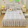 Faldón de cama de algodón puro pieza única nuevo modelo 2025 protector de colchón 100% algodón, cubierta de cama, juego de sábanas de tres piezas estilo faldón de cama