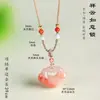 Nova Colar Pingente de Pérola e Ágata Estilo Chinês Natural Tianshan Verde Luxo Leve para Mulheres Pingente de Colar Ruyi Lock de Seda Dourada e Jade
