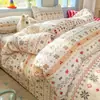 Conjunto de Roupa de Cama de Gaze Dupla Quatro Peças Novo 2026 Capa de Edredom com Borda de Concha Desenho Animado e Lençol de Cama Conjunto de Três Peças para Dormitório de Estudante