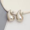 Venta caliente transfronteriza aretes de acero inoxidable dorados con forma de gota de agua diseño de nicho de alta gama galvanoplastia al vacío aretes para mujer aretes