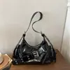 Nova Bolsa Transversal de Ombro Único com Fivela 2026 Nicho Retrô Garota Popular Bolsa de Motocicleta Outono Bolsa Tote de Grande Capacidade