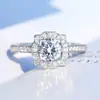 Japón y Corea del Sur nuevo brazalete cuadrado de diamantes Mosan anillo de diamantes de circonio brillante para enviar a la novia al regalo de la esposa venta al por mayor de fábrica