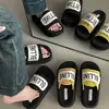 Sandálias Femininas de Encaixe com Velcro de Letras, Novidade Primavera/Verão 2026 Plataforma Sola Grossa Aumenta Altura Nicho Casual
