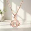 Moda Europea y Americana Corona Elegante Acero de Titanio Inteligente Collar para Mujer Colgante de Circonita Micro-Pavimentado Celebridad de Internet Joyería de Alta Gama Venta al por Mayor