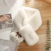 Cachecol Plush Espesso Versátil para Outono e Inverno com Toque de Luxo, Proteção de Pescoço Cor Sólida, Cachecol Cruzado de Renda Cereja Personalizado
