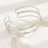 Pulsera Cruzada Multicapa Calada de Nuevo Estilo Simple y Versátil Europea y Americana Abierta Ajustable Elegante Personalizada para Mujer