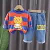 Conjunto de Primavera 2025 Primavera e Outono Meninos Crianças Novo Estilo Ocidental Listrado Tigre Gola Redonda Manga Longa Conjunto de Duas Peças