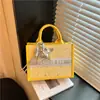 Bolsa Grande e Elegante 2026 Versátil para Viagem Tendência Bolsa Feminina Moda Nova Bolsa Transversal para o Dia a Dia
