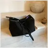 Bolso de Hombro de Gamuza de Gran Capacidad Estilo Perezoso Transfronterizo Nuevo Otoño e Invierno 2025 Bolso Tote Retro