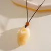 Colar com pingente de gota d'água geométrico de resina degradê e cordão de couro vintage europeu e americano, acessório feminino de alta qualidade, moda estilo étnico transfronteiriço