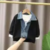 Moda para Niños Estilo Coreano Otoño Nuevo Chaqueta de Mezclilla para Niños Chaqueta Casual Holgada Top Elegante para Niños Pequeños Cárdigan