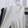 Camiseta de Manga Larga Base de Mascarilla de Lyocell Tencel Refrigerante para Mujer, Delgada de Ajuste Ceñido con Cuello en V para Verano y Otoño, Camisa de Punto con Protección Solar