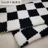 Tejido de Felpa de Cordero Engrosado Forro Cálido Felpa de Muñeco Terciopelo Jacquard con Textura Felpa Plush Tejido para Ropa Ramo Hecho a Mano